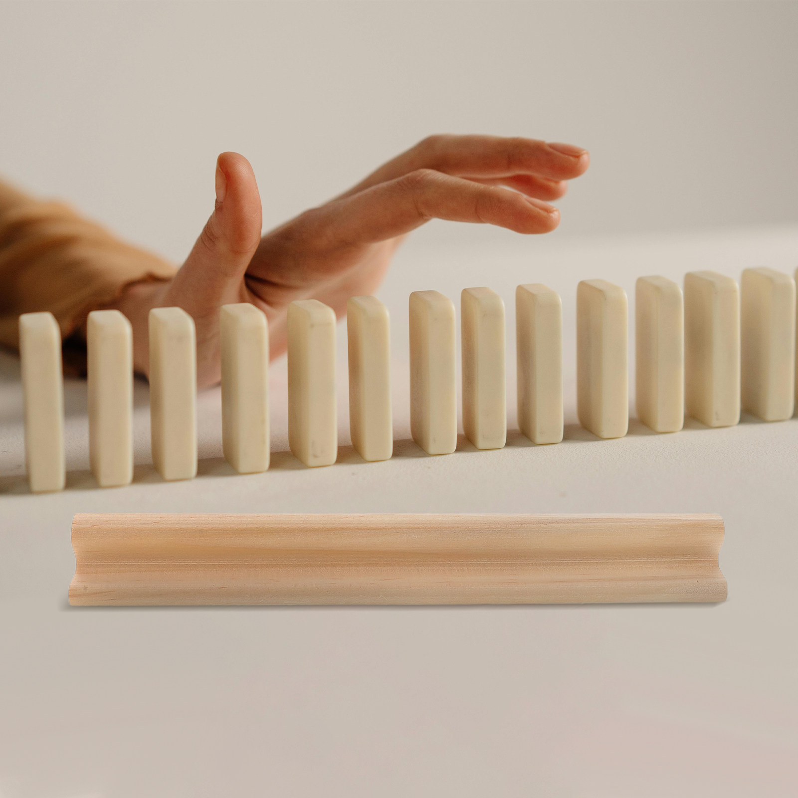 Wooden Dominoes Letter Block B - Wooden Letter Sign 评论和价格
